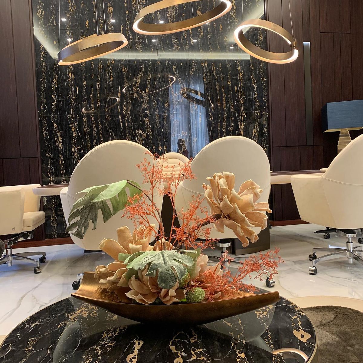 Hospitality — progetto in marmo Portoro di GS Marmi